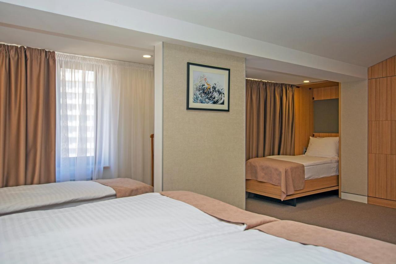 Cartez Hotel Yerevan Bagian luar foto