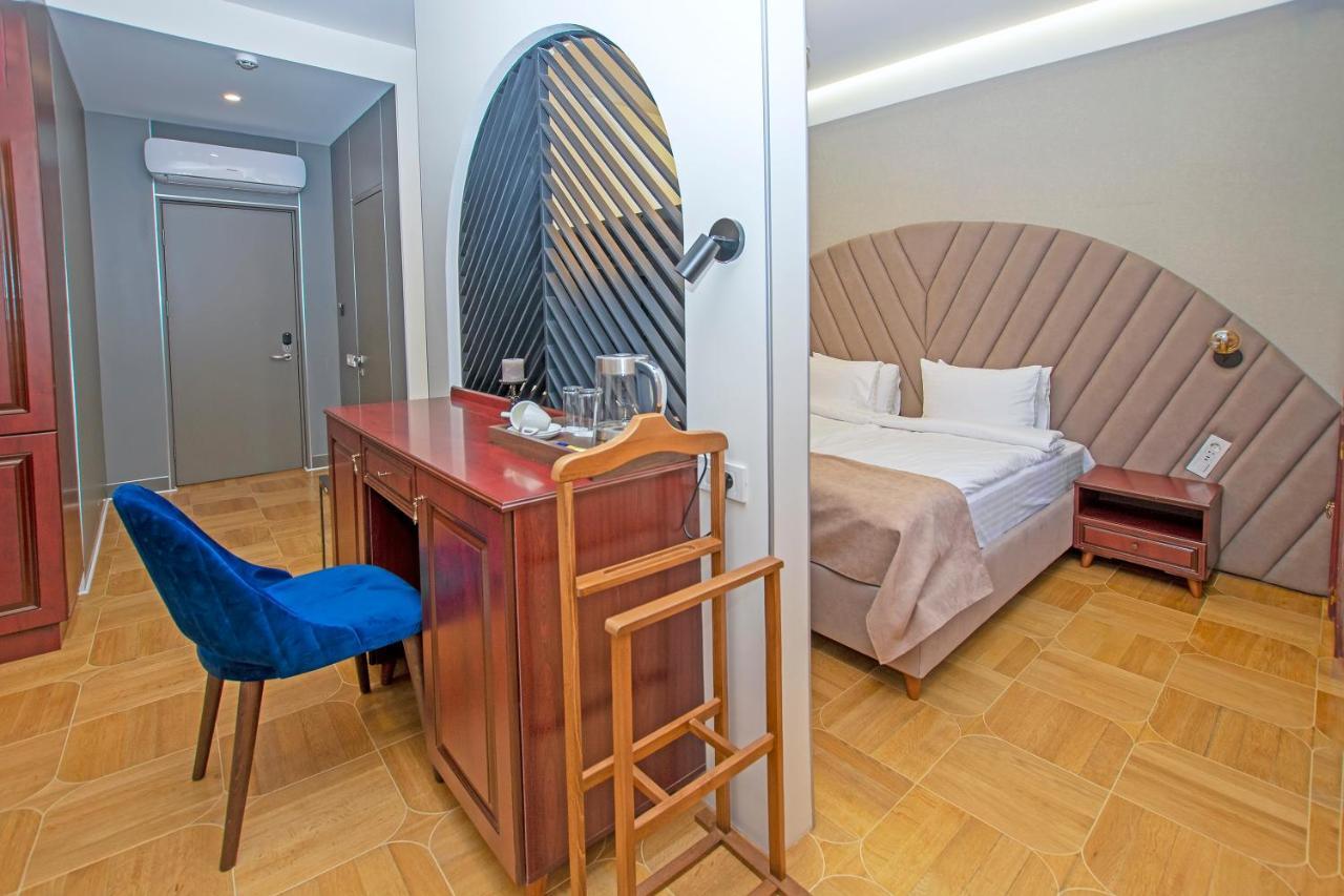Cartez Hotel Yerevan Bagian luar foto